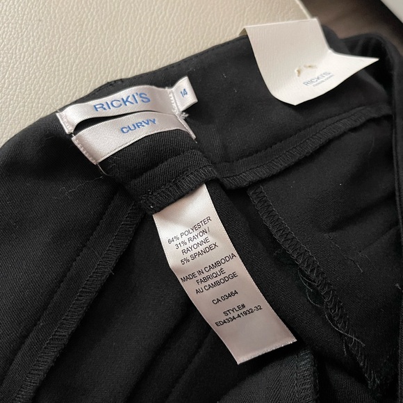 Ricki’s dress pants - Picture 4 of 4